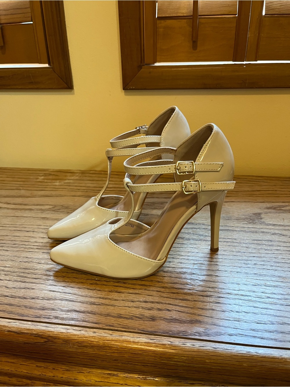 JG Double-Strap Pointed T-Strap Heels in Cream 7.5